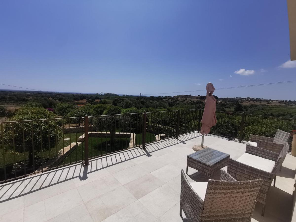 Fiore Di Vendicari B&B - Sicilian Charme, Lemon Grove And Sea Noto Eksteriør billede
